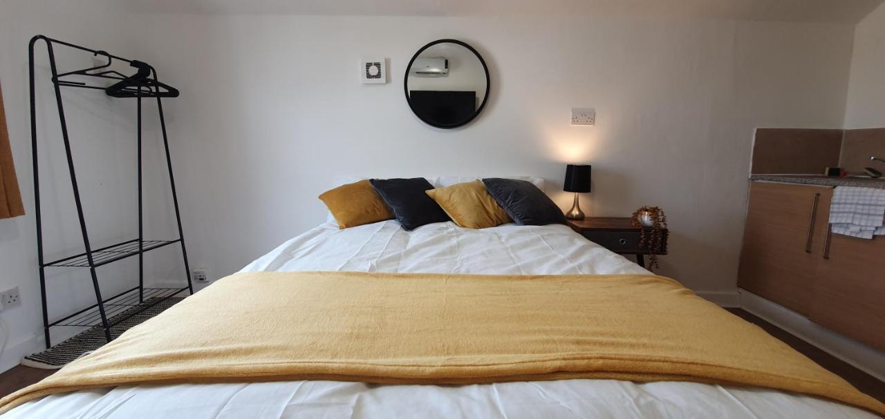 Fast Broadband, Budget Stay, Free Netflix. Appartement Cardiff
