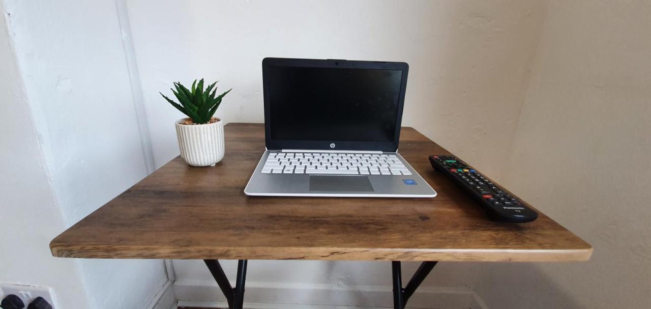 Fast Broadband, Budget Stay, Free Netflix. Apartamento *